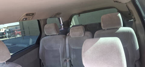 2006 Toyota Sienna CE 8 Passenger