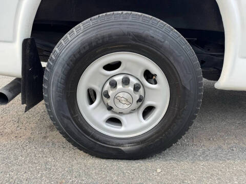 2017 Chevrolet Express 2500