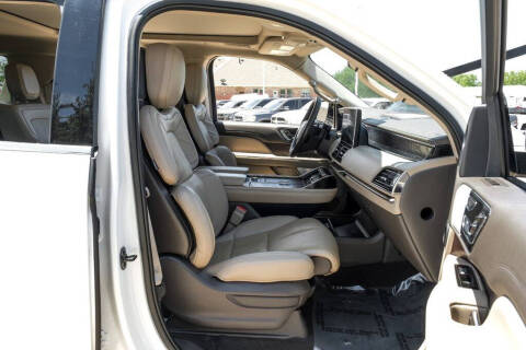 2023 Lincoln Navigator L Reserve