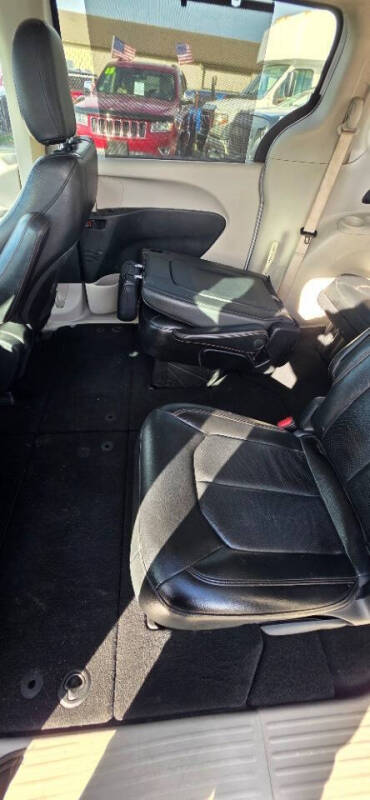 2020 Chrysler Pacifica Touring L