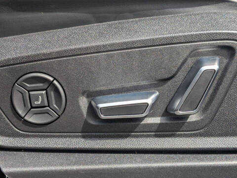 2019 Audi e-tron quattro Prestige