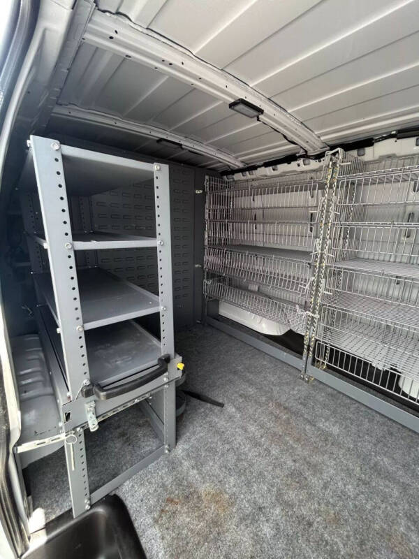 2021 Chevrolet Express 2500