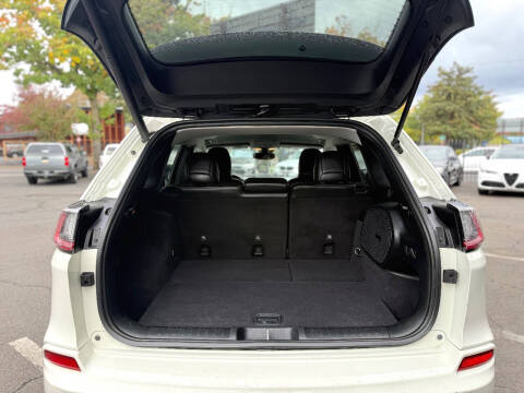 2019 Jeep Cherokee Overland