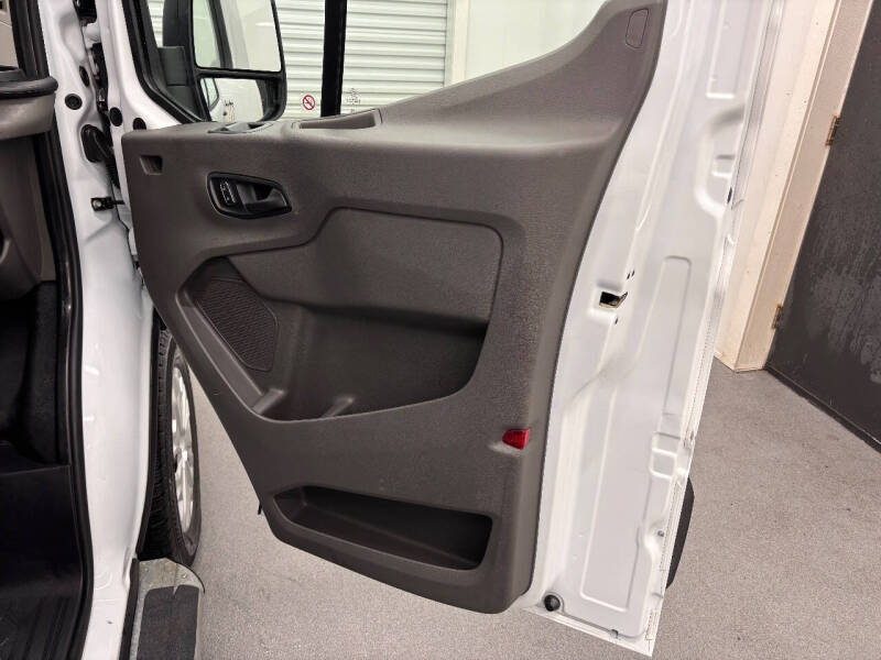 2023 Ford Transit 250