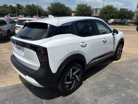 2025 Nissan Kicks SV