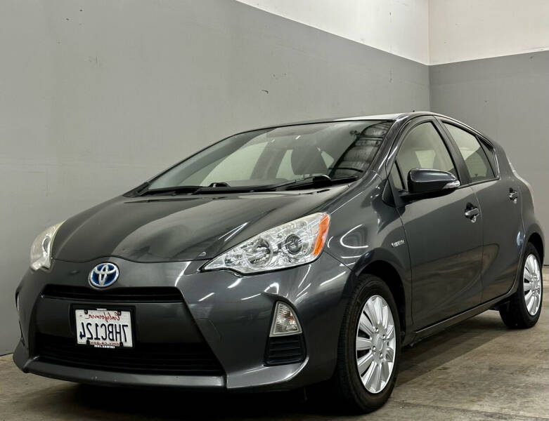 2014 Toyota Prius c for sale at Autoaffari LLC in Sacramento CA