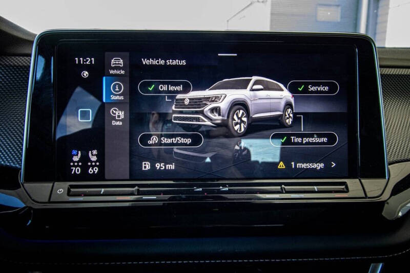 2024 Volkswagen Atlas Cross Sport SEL R-Line 4Motion