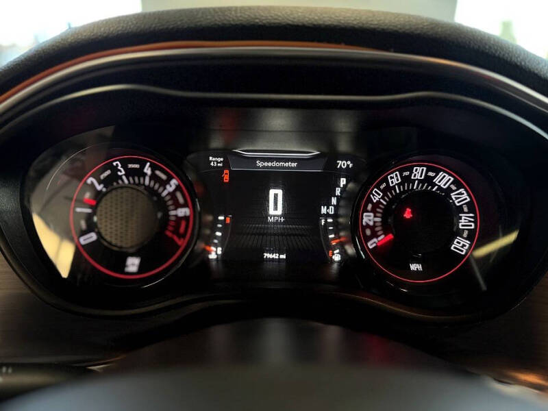 2017 Dodge Challenger SXT