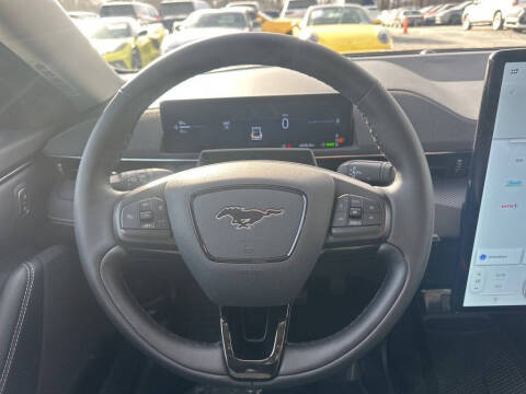 2025 Ford Mustang Mach-E Select