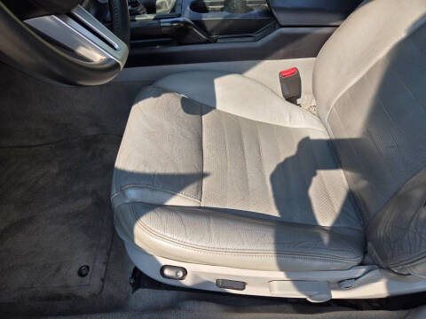 2005 Ford Mustang GT Deluxe