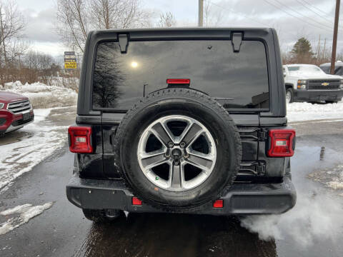 2020 Jeep Wrangler Unlimited Sahara Altitude