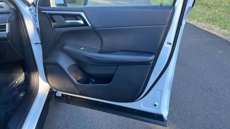 2024 Mitsubishi Outlander Ralliart