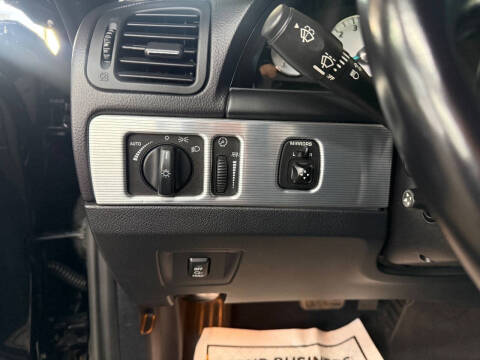 2004 Ford Thunderbird Deluxe