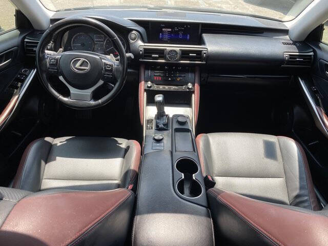2018 Lexus IS 300