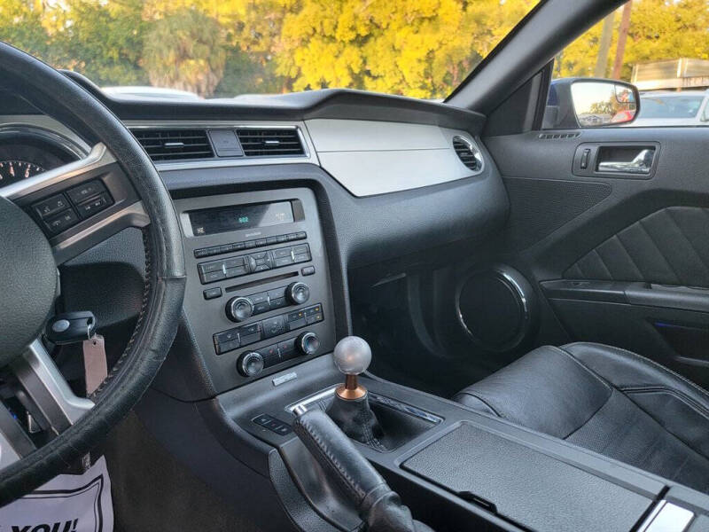 2014 Ford Mustang V6 Premium