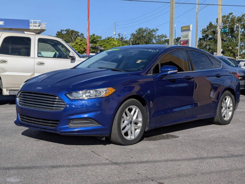 2015 Ford Fusion SE's photo