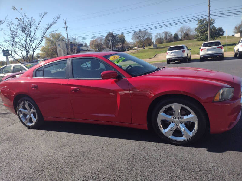 2012 Dodge Charger SXT photo 5