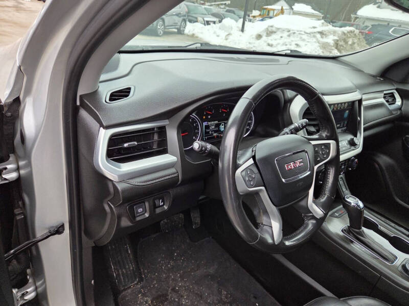 2019 GMC Acadia SLT-1