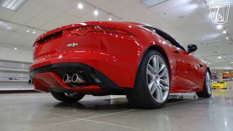 2016 Jaguar F-TYPE R