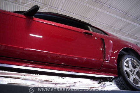 2004 Ford Mustang GT Deluxe
