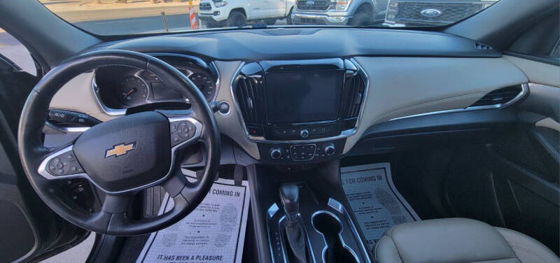 2022 Chevrolet Traverse LT Leather