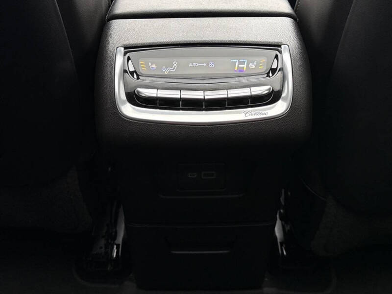 2023 Cadillac XT6 Sport