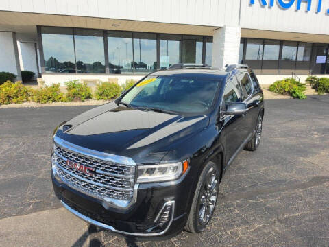 2023 GMC Acadia Denali