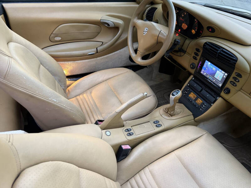 2000 Porsche 911 Carrera