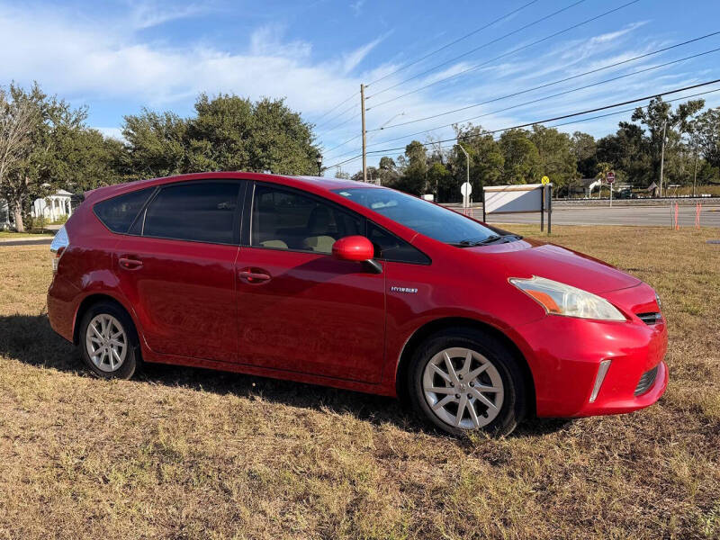 2013 Toyota Prius v Three