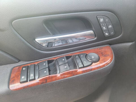 2014 Chevrolet Suburban LTZ