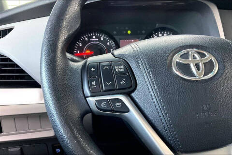 2015 Toyota Sienna