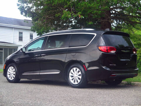 2019 Chrysler Pacifica Touring L