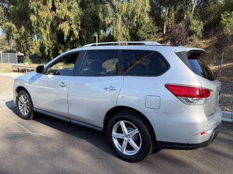 2013 Nissan Pathfinder SV