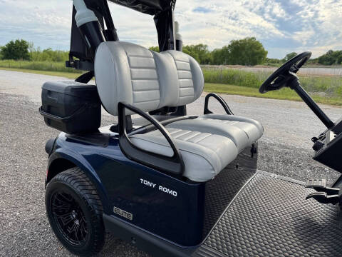 2025 E-Z-GO Freedom RXV
