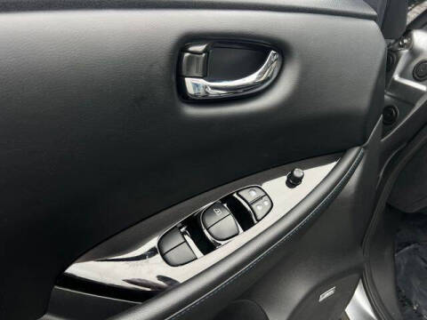 2022 Nissan LEAF SL PLUS