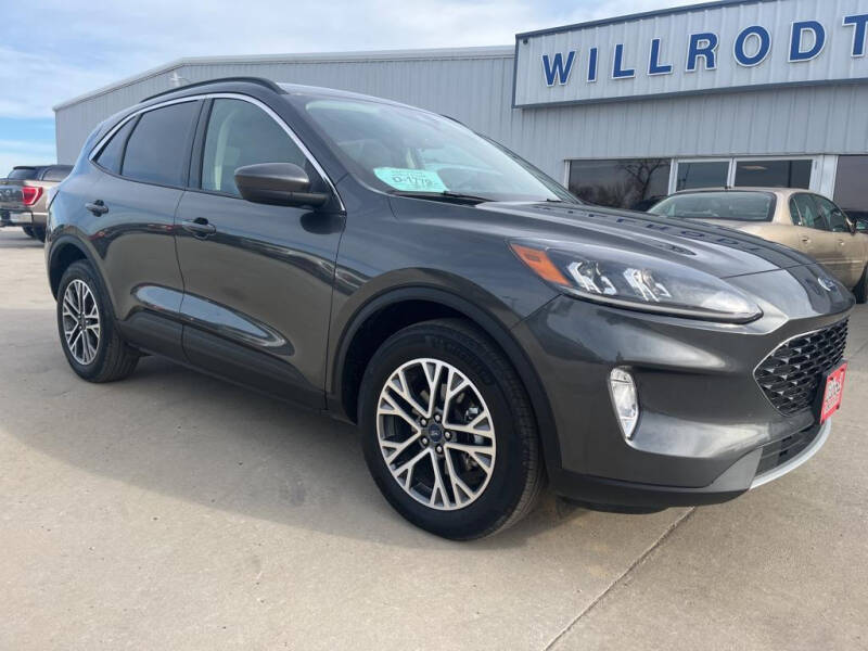 Used 2020 Ford Escape SEL with VIN 1FMCU9H9XLUC03012 for sale in Chamberlain, SD