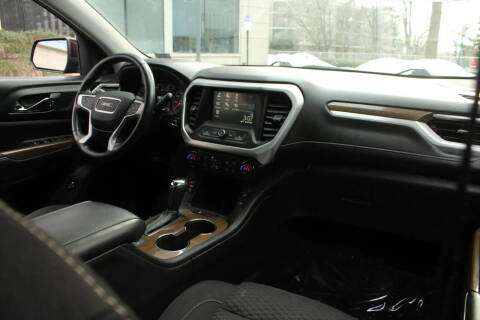 2017 GMC Acadia SLE-2