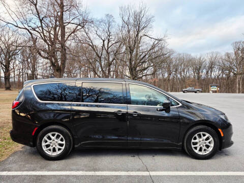 2017 Chrysler Pacifica LX