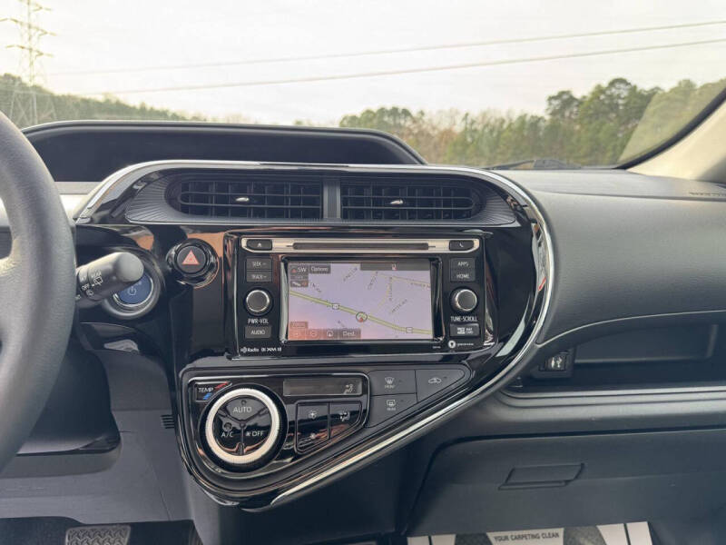2018 Toyota Prius c Four