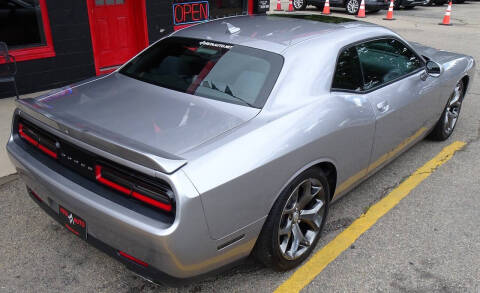 2016 Dodge Challenger SXT