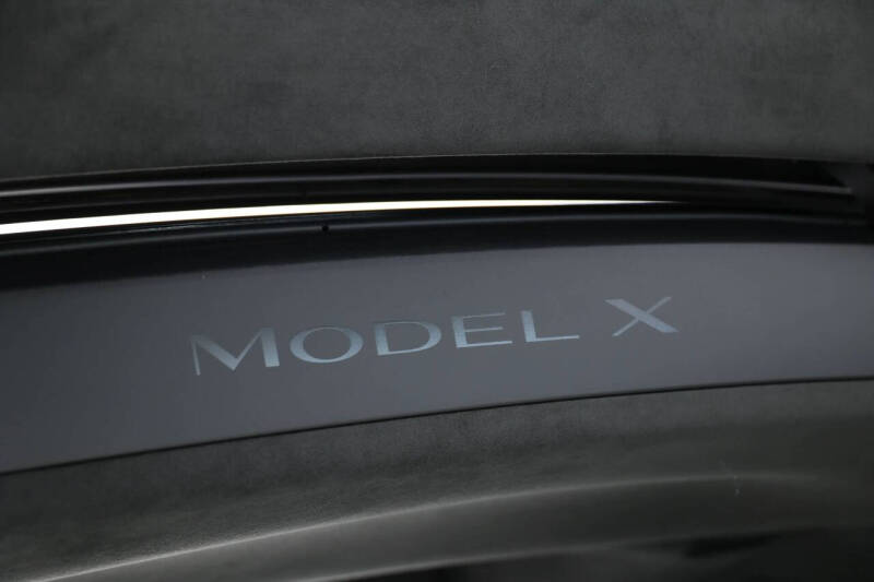 2022 Tesla Model X Plaid