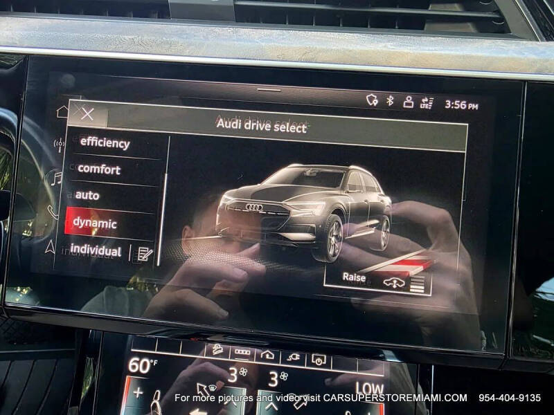 2021 Audi e-tron quattro Premium