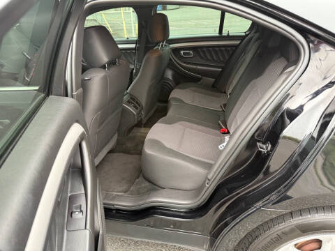 2018 Ford Taurus SEL