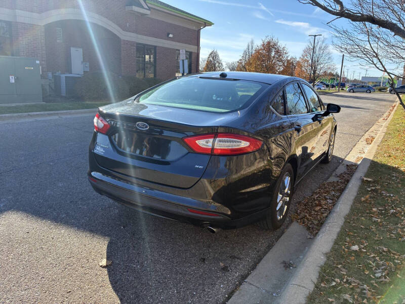2013 Ford Fusion SE