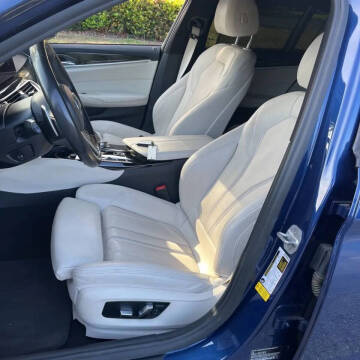 2021 BMW 5 Series 530i