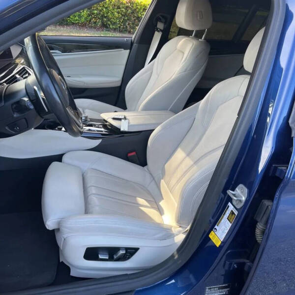 2021 BMW 5 Series 530i