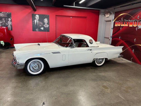 1957 Ford Thunderbird