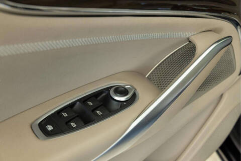 2025 Aston Martin DBX 707