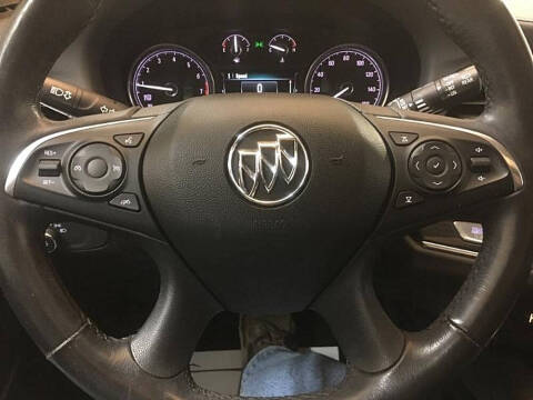 2018 Buick Enclave Essence