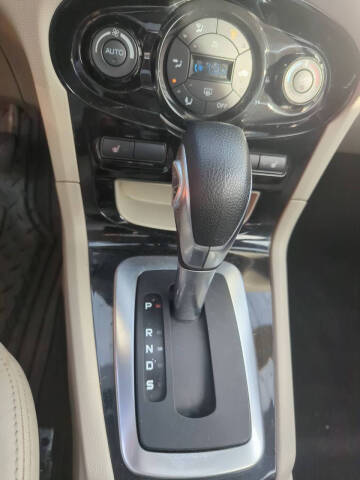 2015 Ford Fiesta Titanium